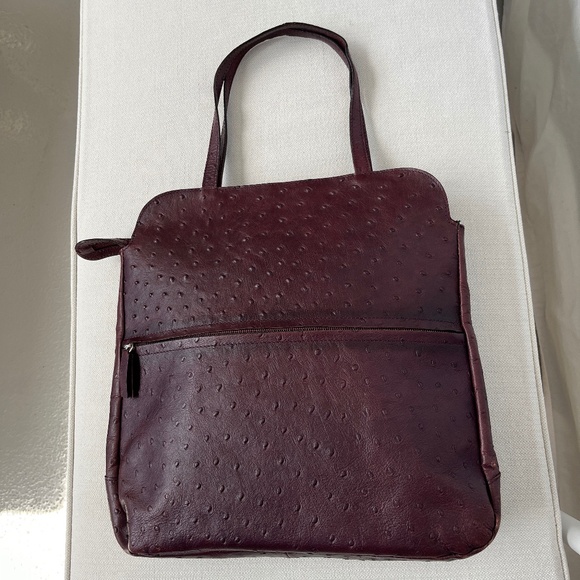 Giniluse Handbags - Burgundy genuine leather tote bag, with multiple pockets and texture, 13.5x 13in